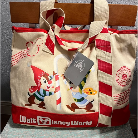 Disney World Parks Chip 'n Dale Exclusive Christmas Tote Bag Christmas 2024 - Picture 3 of 7